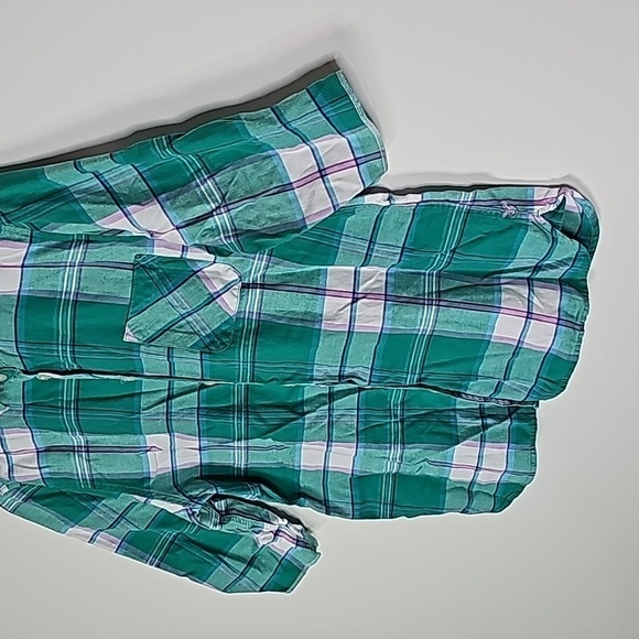 AMERICAN Eagle medium green plaid button down shirt - Picture 3 of 6